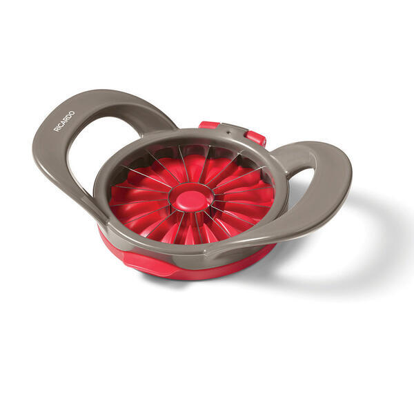 Stainless steel apple slicer