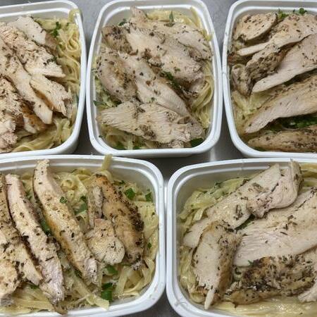 Pâtes sauce Alfredo avec poulet